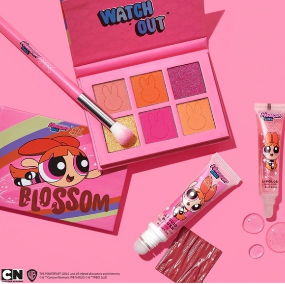 Revolution x Powerpuff Girls Blossom Power Eyeshadow Palette - Picture 7 of 12